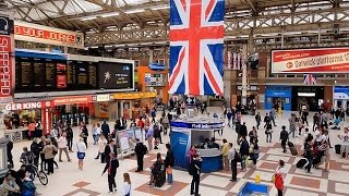 A Walk Through The London Victoria Station London England [upl. by Siver601]